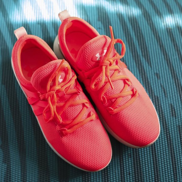 Under Armour Women's Breathe Trainer Sneaker - Picture 4 of 6